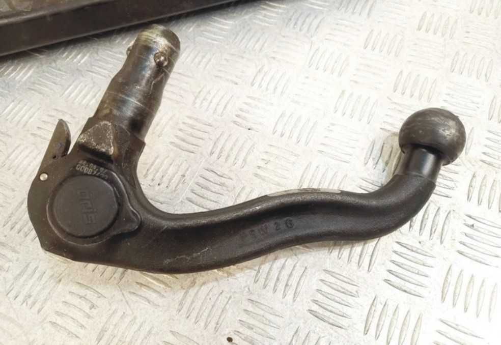 ТЕГЛИЧ различни автомобили за отзад за теглене на ремъркета