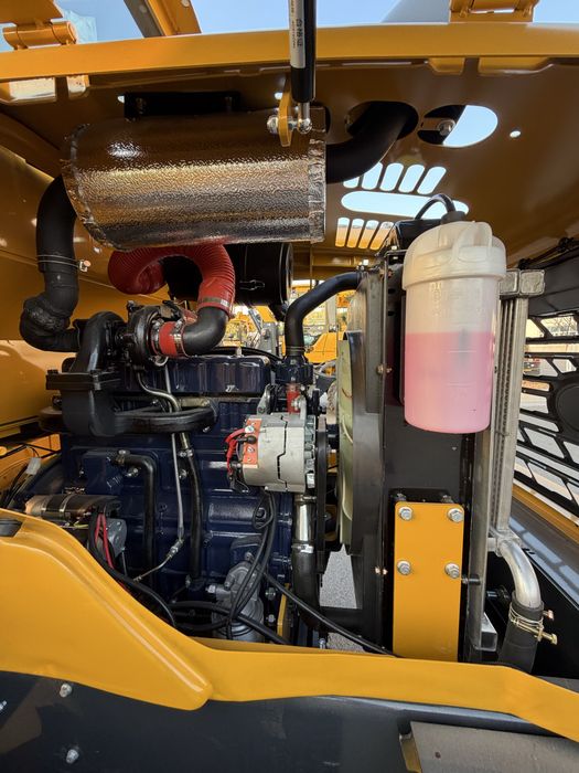 Погрузчик фронтальный