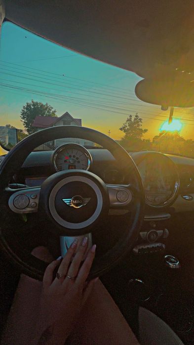 Vând Mini Cooper One