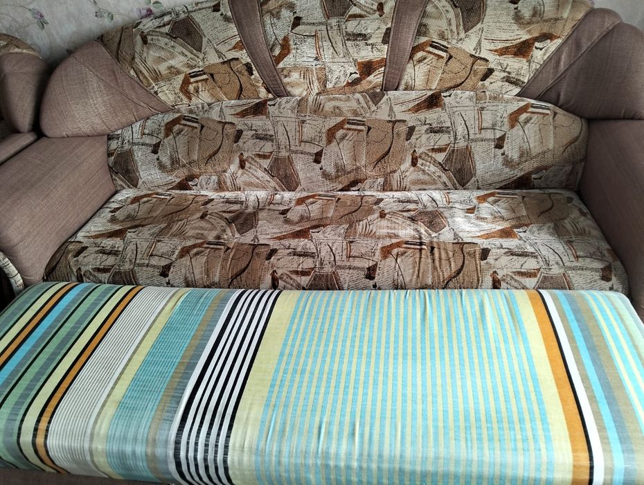 Продам диван тройка