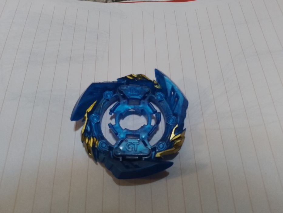 Продам бейблейд 4500