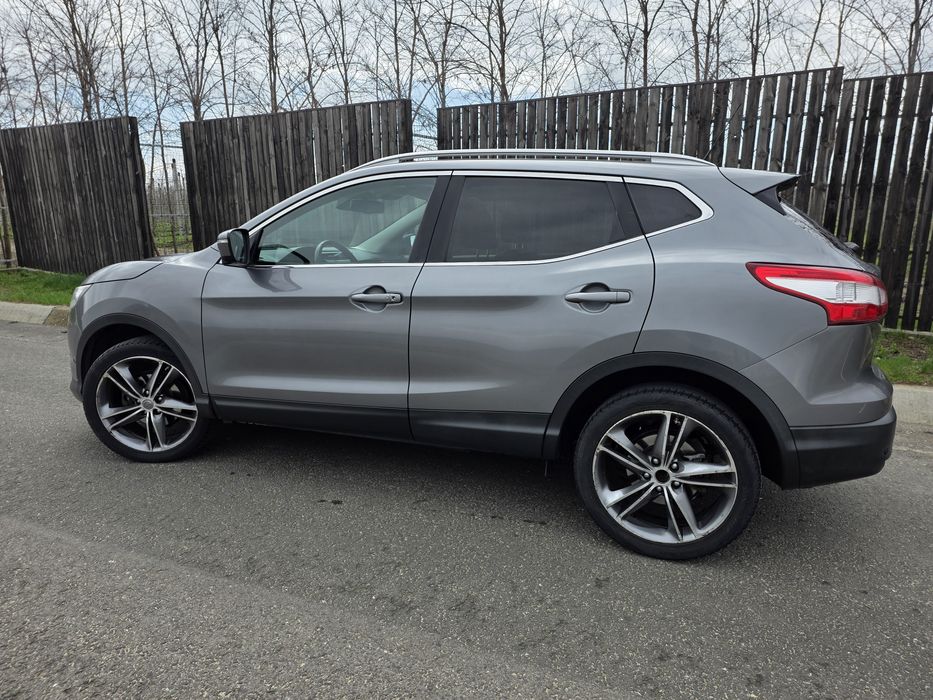 Nissan Qashqai Connect Edition - Extra Full - Impecabil