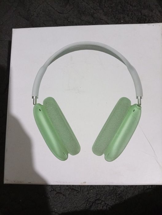 AirPods Max наушники