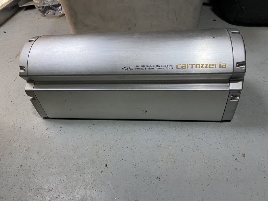 Сабвуфер Carrozzeria