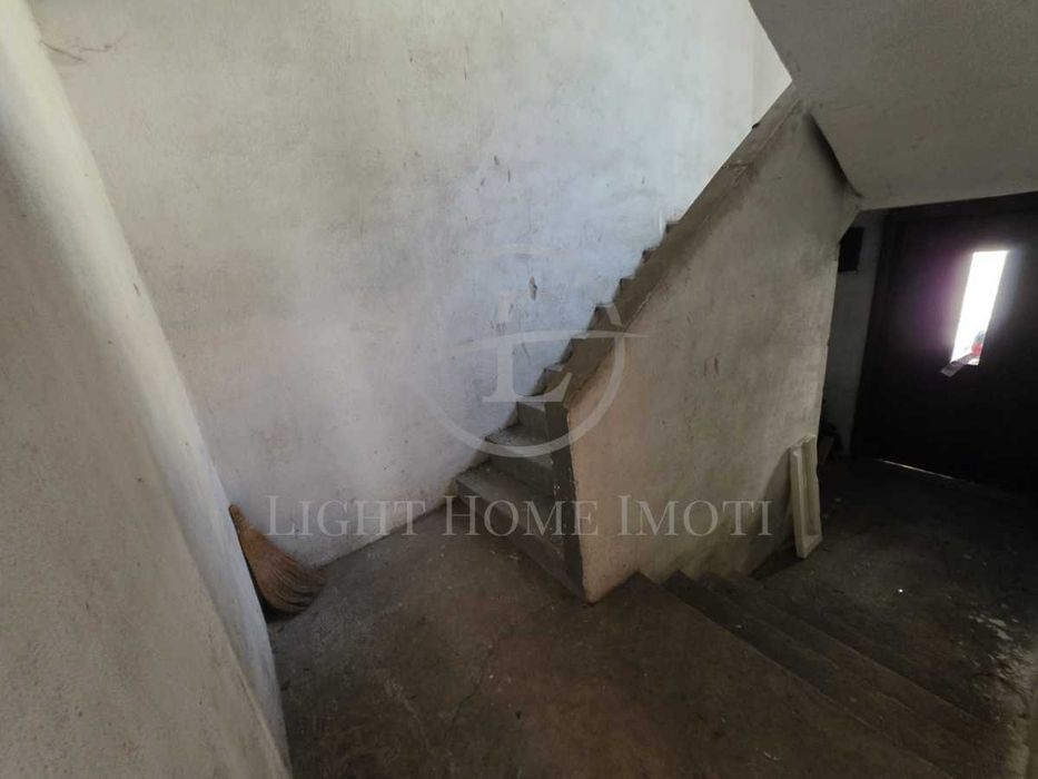 Продава се Етаж от къща в Пловдив, Гагарин - 81 кв.м за 2161 €/кв.м - Снимка #11
