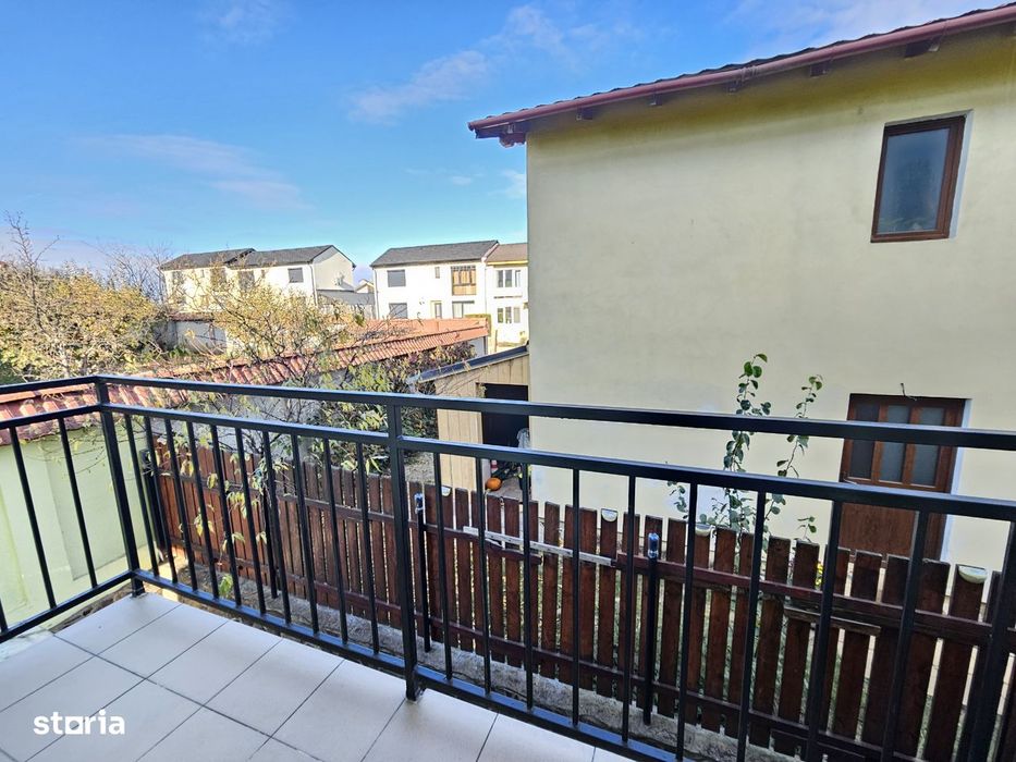 TRIPLEX MOBILAT 4 camere 2 bai+ garaj Turnisor reper Metro