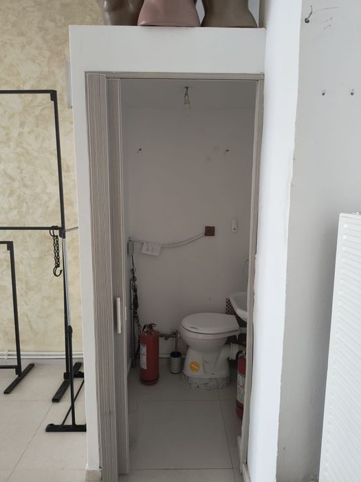 Închiriez spațiu central