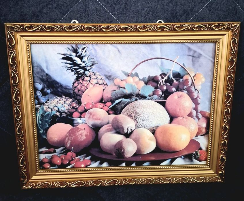 Продаются разные картины,на любой вкус. В отличном состоянии.
С фрукта