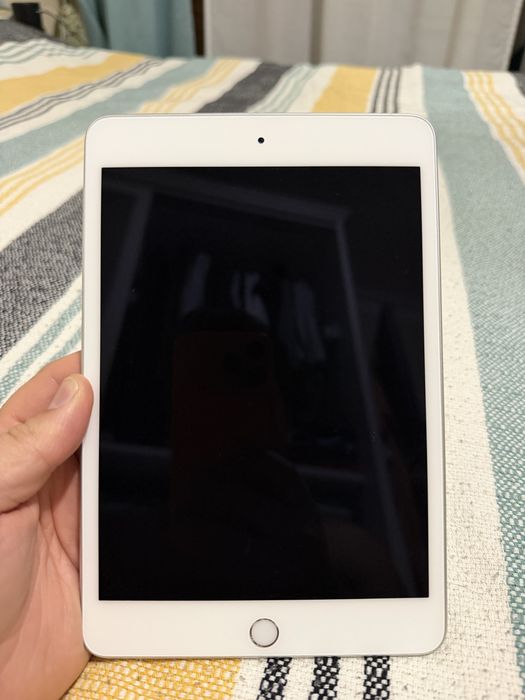Ipad mini 5 ищет нового хозяина