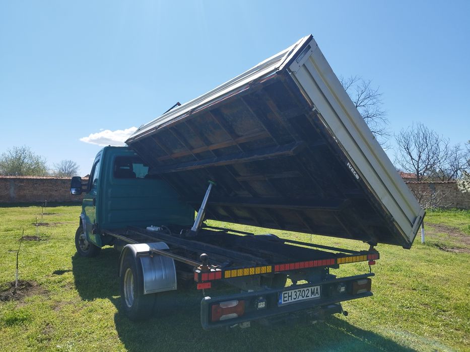 Продавам самосвален кош