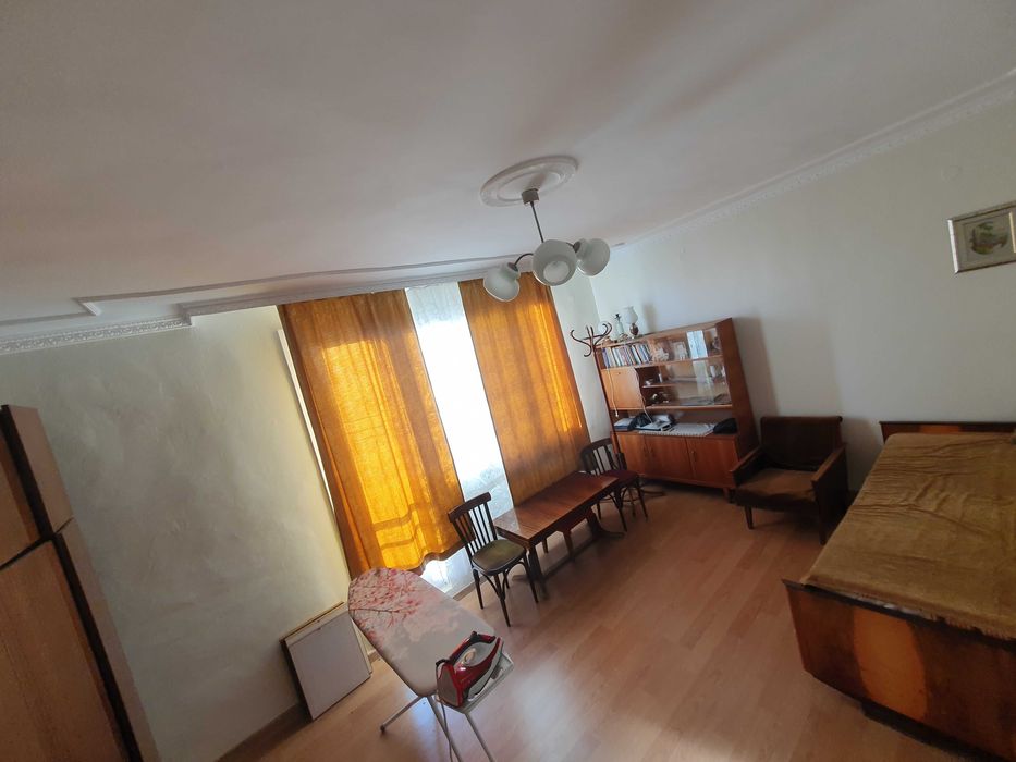 Продава се Тристаен апартамент в Силистра, Център - 130 кв.м за 706 €/кв.м - Снимка #2