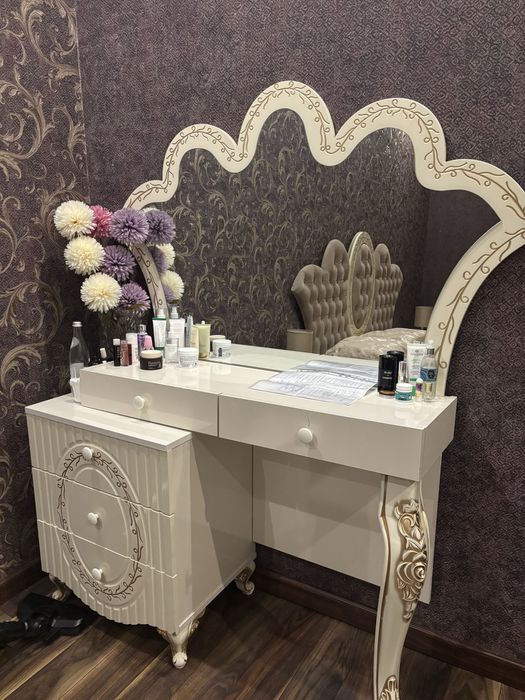 Спальний гарнитур