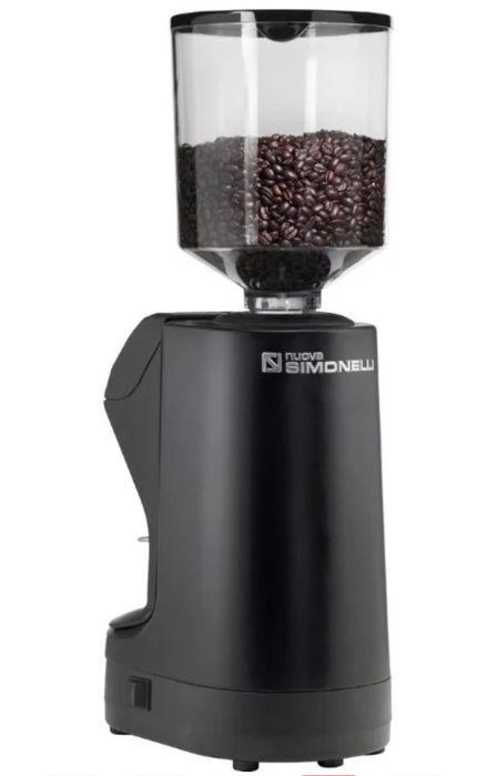 Кофемолка simonelli в идеальном состочнии