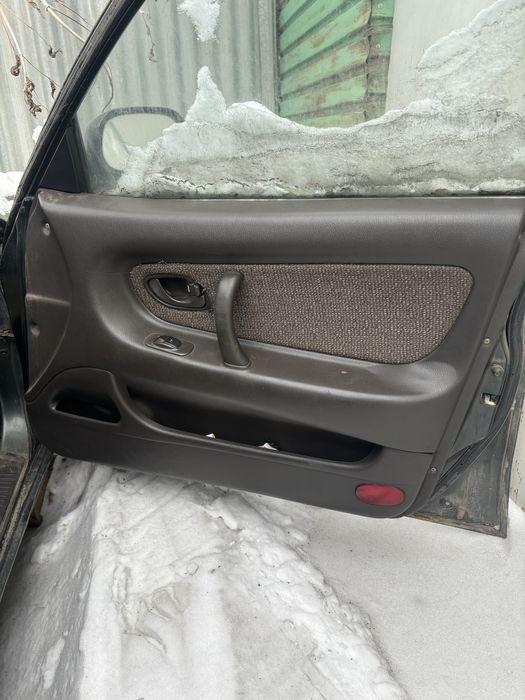 Комплект дверных карт galant