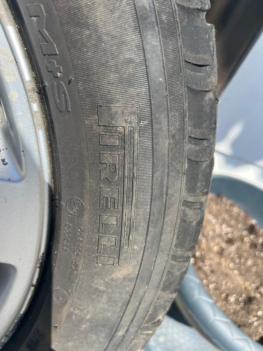 De vinzare 4roti pentru Land-rover