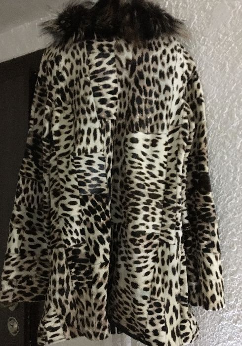 Продава се палто от естествена кожа. Размер Л. Ново и не е употребява