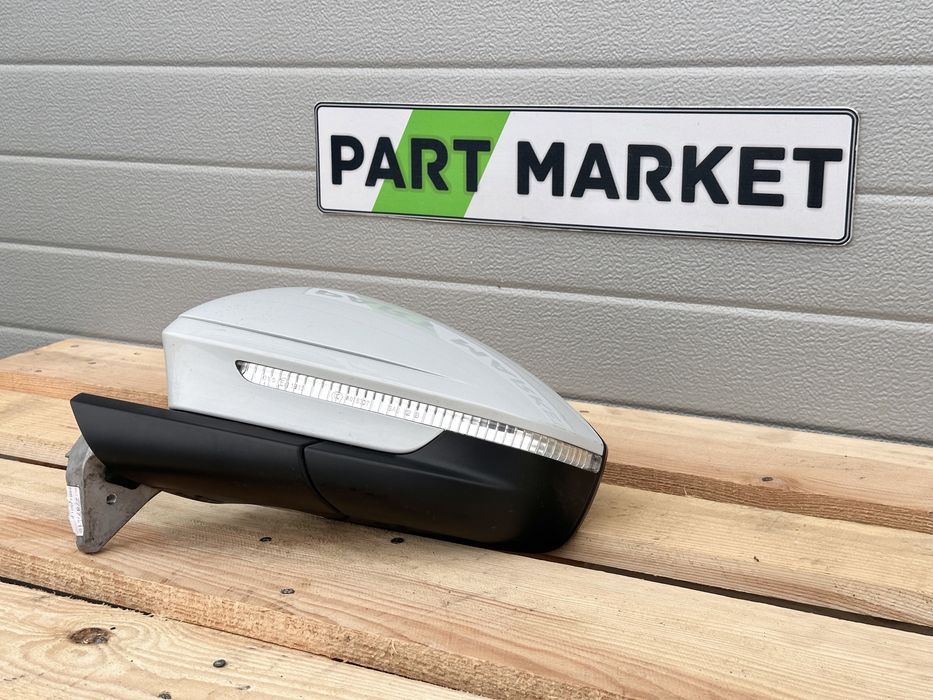 Ляво огледало AUDI Q4 E - TRON 89B857501F