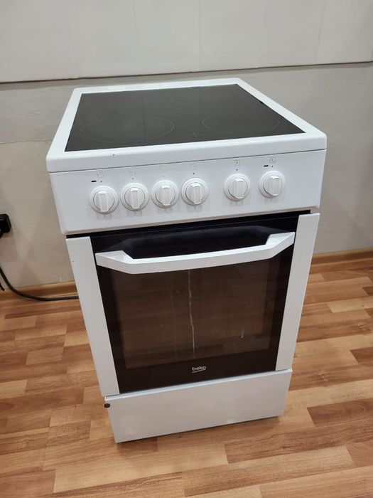 Плита Beko в хорошем состоянии