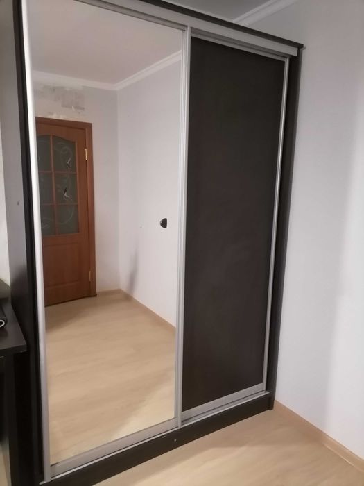 Продам большой шкаф