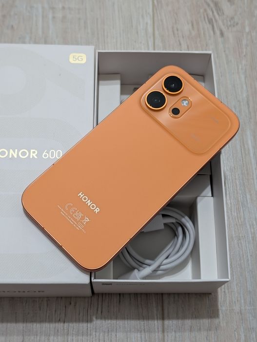 Honor 600 512 gb Ram 12 5G
