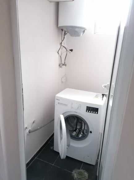 Дава се под наем Тристаен апартамент в София, Хладилника - 95 кв.м за 500 € - Снимка #5