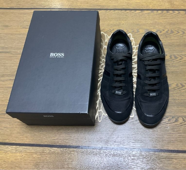 Сникърси BOSS 44