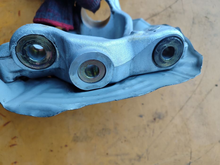 Передние цапфы BMW E39