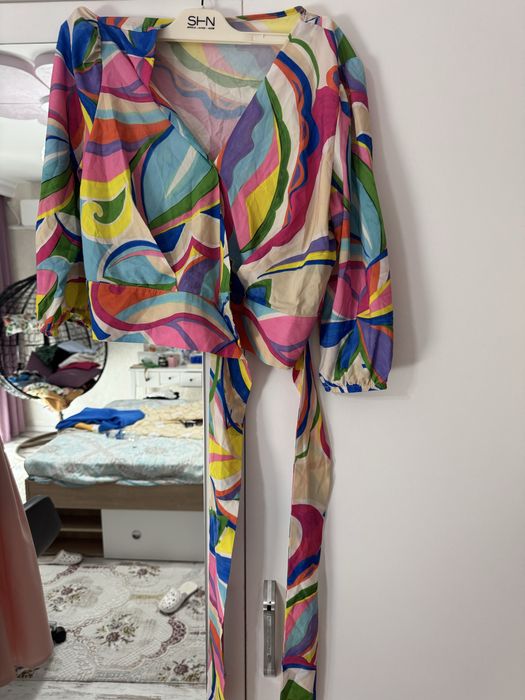 Дамски Цветен топ