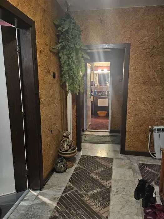 Продава се Тристаен апартамент в Садово - 118 кв.м за 597 €/кв.м - Снимка #7