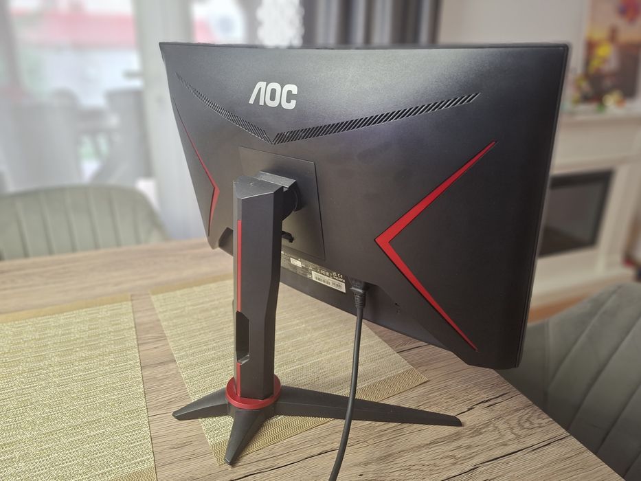 Monitor Aoc curbat 24 C24g2ae