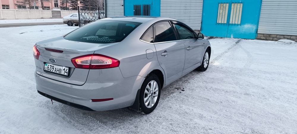 Форд Мондео 4 поколения.