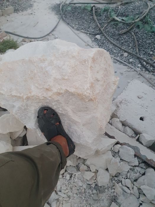 белий камен (ок тош]