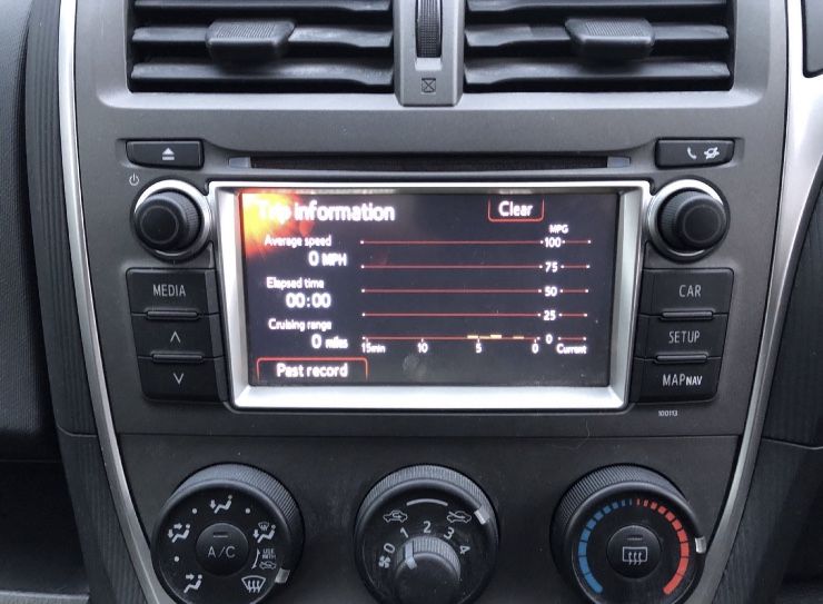 Навигация + Камера обратно виждане за Тойота Версо S 2010г.