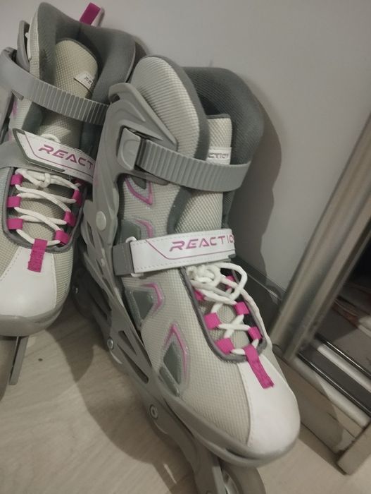 Продаю роликовые коньки