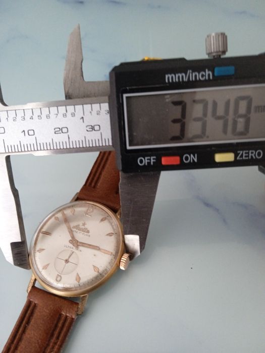 Мъжки механичен часовник Aretta, Швейцария.