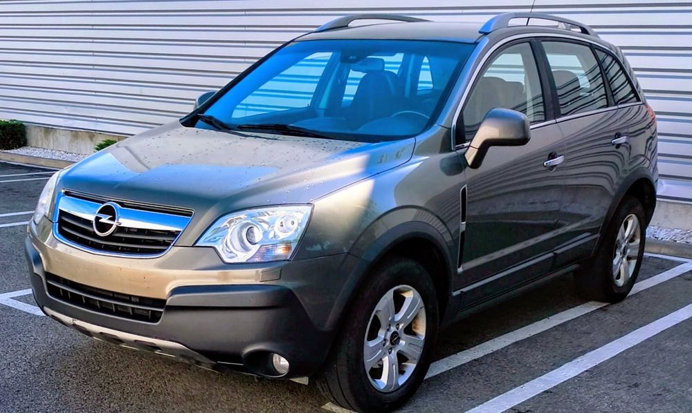 Vând sau schimb Opel Antara 4 x 4