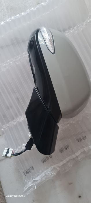 Зеркало от Hyundai Santafe TM.