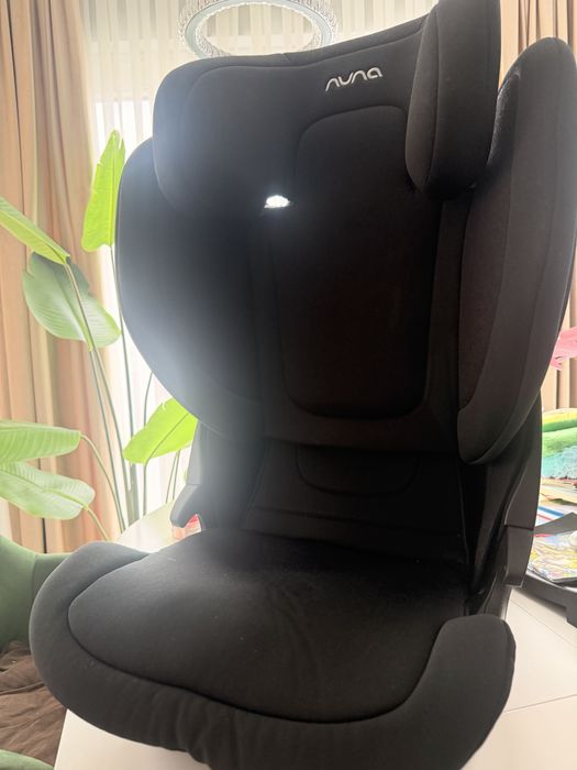 Vand scaun Nuna isofix aproape nou, f putin folosit