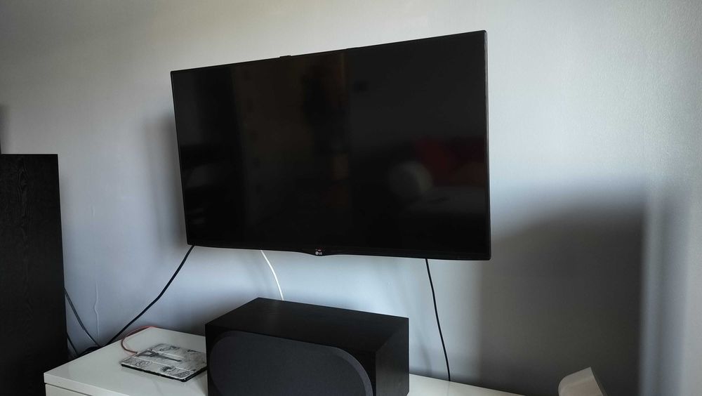 TV LG Smart 101 cm 40 inch HDR Pro 4K Ultra HD Clasa A+