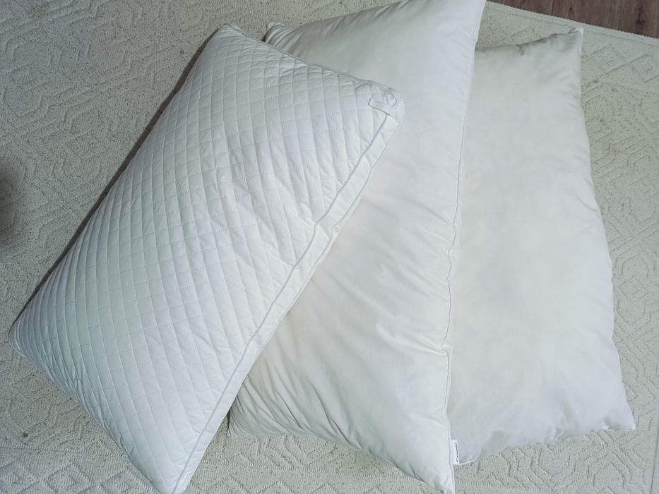 Подушки отельные 3 шт, в хорошем состоянии 50*70 см