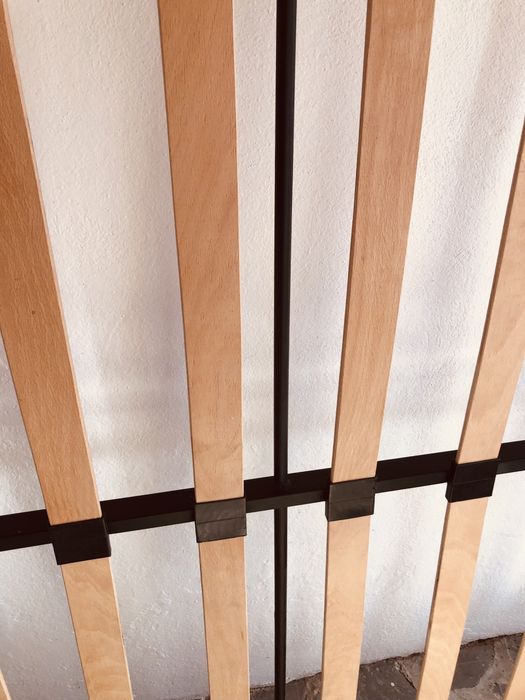 Somiera pat 160x200 cadru metalic si lamele flexibile, fara picioare.