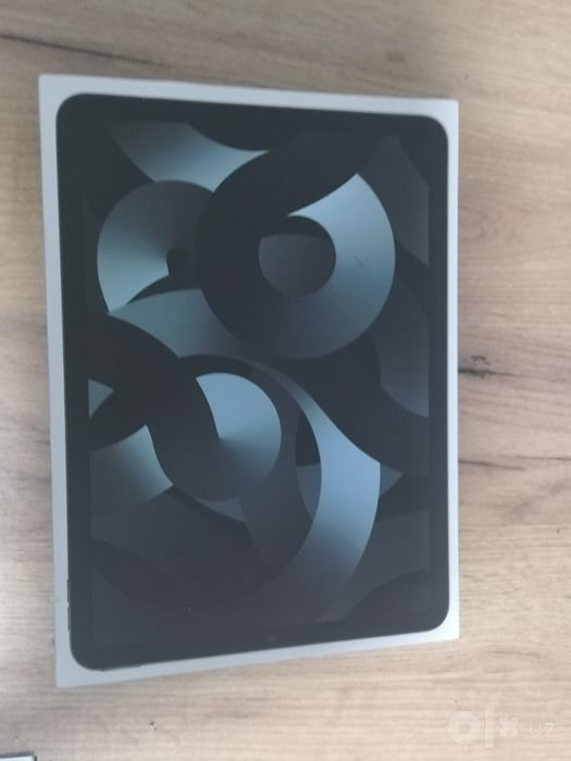 IPad AIR karobkasi