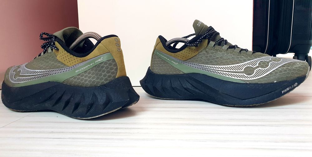 Saucony Endorphin Pro 4  41 /26см UK 7  US 8 ОРИГИНАЛ! Мъжки Маратонки