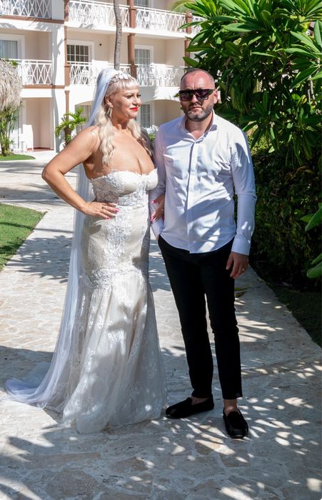 vand rochie de mireasa alb ivory crem bej + voal