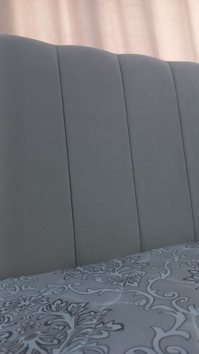 Новая двуспальная кровать