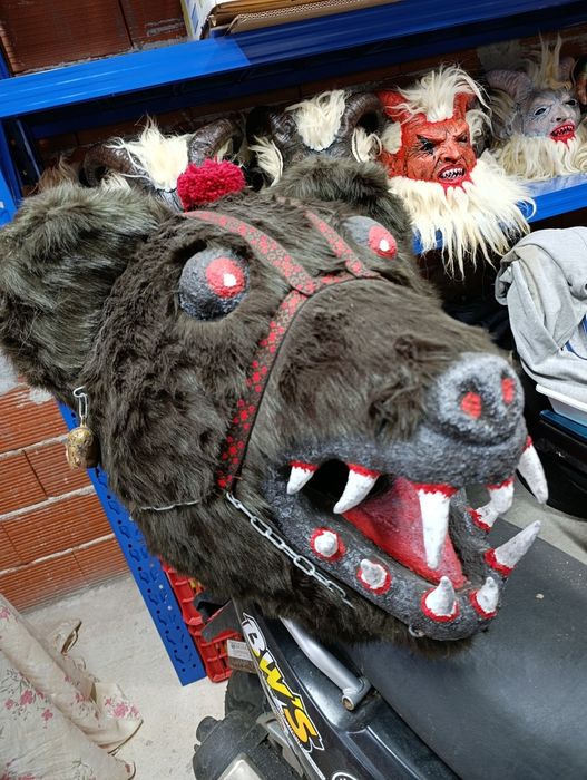 Маски мечки.глави