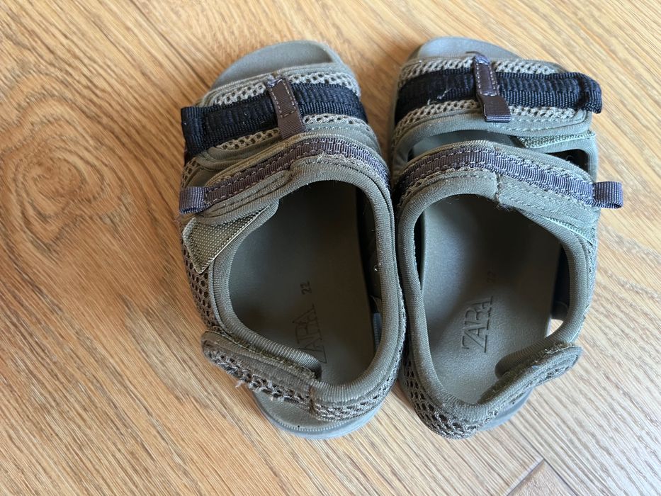 Детски сандали ZARA - 22 номер