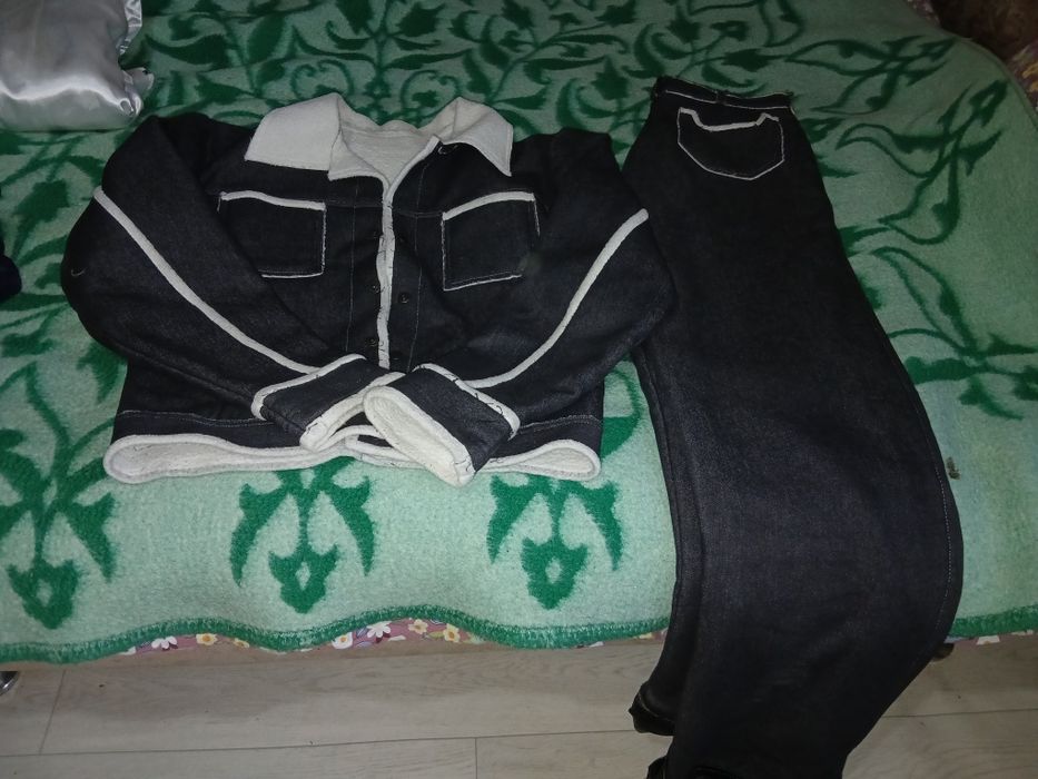 Брючный костюм листаем