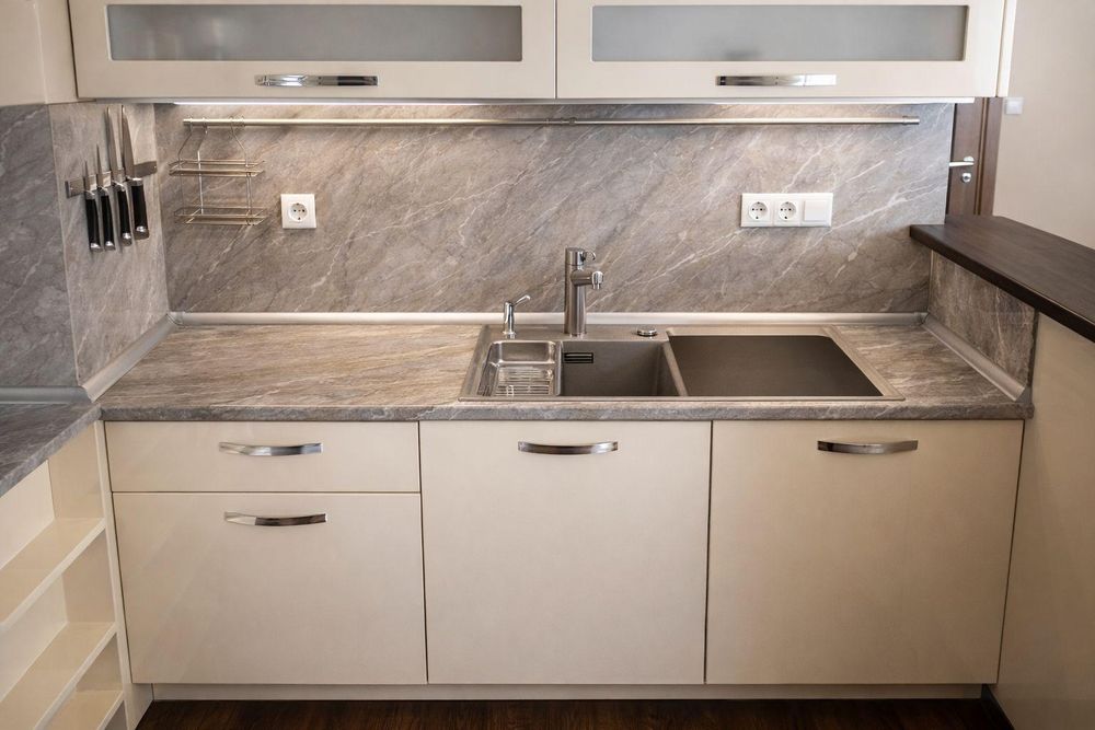 Дава се под наем Тристаен апартамент в София, Младост 2 - 94 кв.м за 846.6 € - Снимка #3