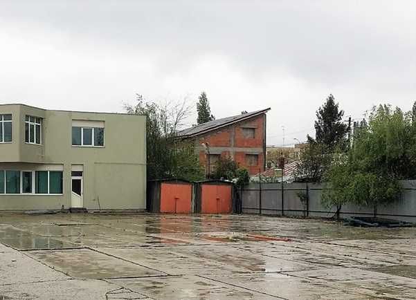 De închiriat teren platformă betonată cca 1000 mp, acces direct din Sos. Alexandriei, Sector 5, Bucuresti
